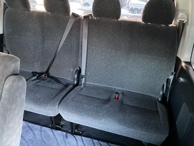 TOYOTA HIACE WAGON 4WD 2012 Image 31