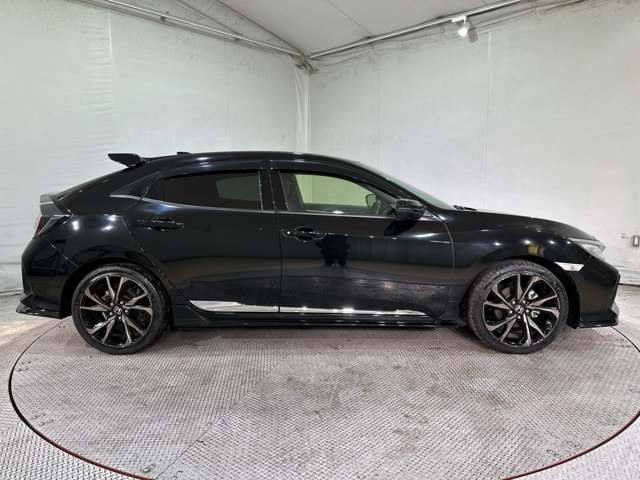 HONDA CIVIC HATCHBACK 2018 Image 31