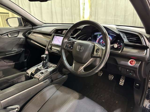 HONDA CIVIC HATCHBACK 2018 Image 31