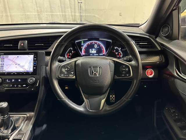 HONDA CIVIC HATCHBACK 2018 Image 31