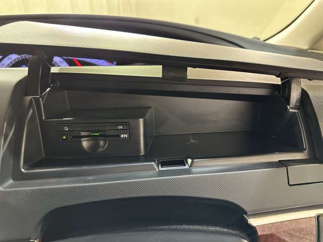 TOYOTA ESTIMA 2013 Image 31