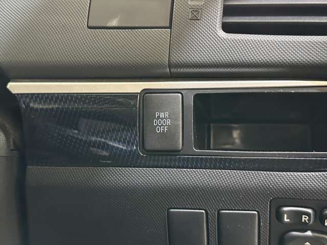 TOYOTA ESTIMA 2013 Image 31