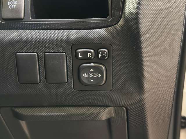 TOYOTA ESTIMA 2013 Image 31