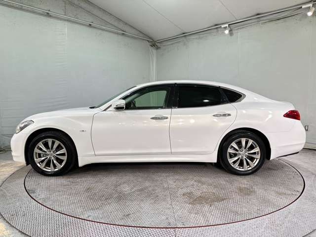 NISSAN FUGA 2013 Image 31