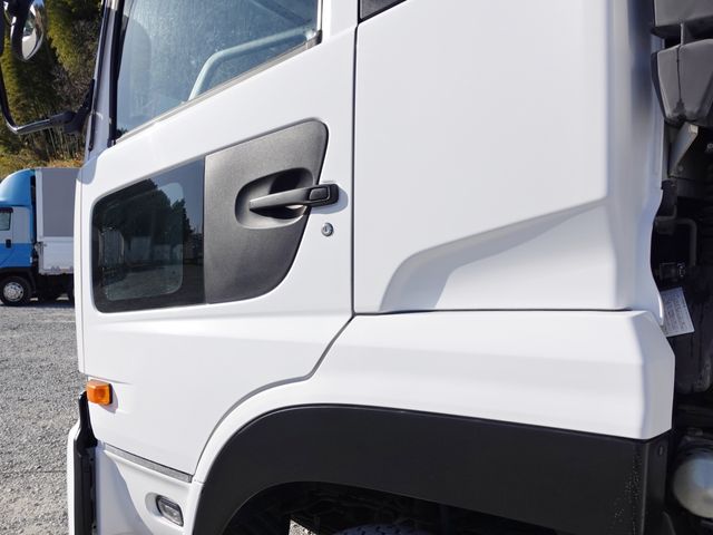 NISSAN DIESEL QUON 2015 Image 31