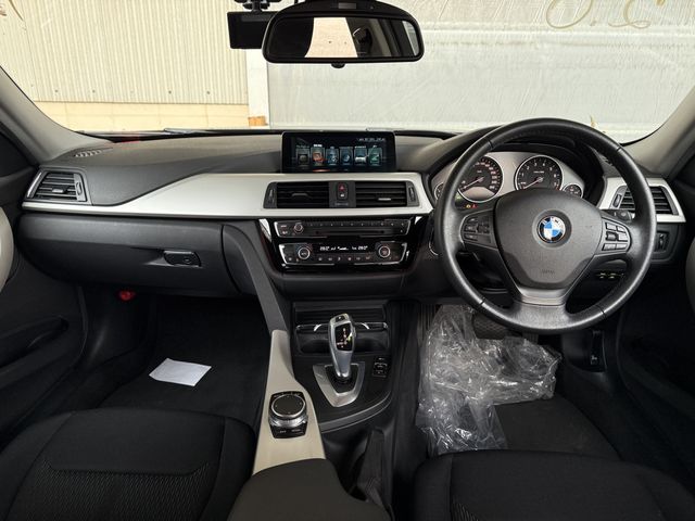 BMW 3SERIES TOURING 2017 Image 31