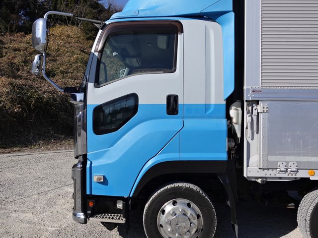 ISUZU GIGA 2017 Image 31