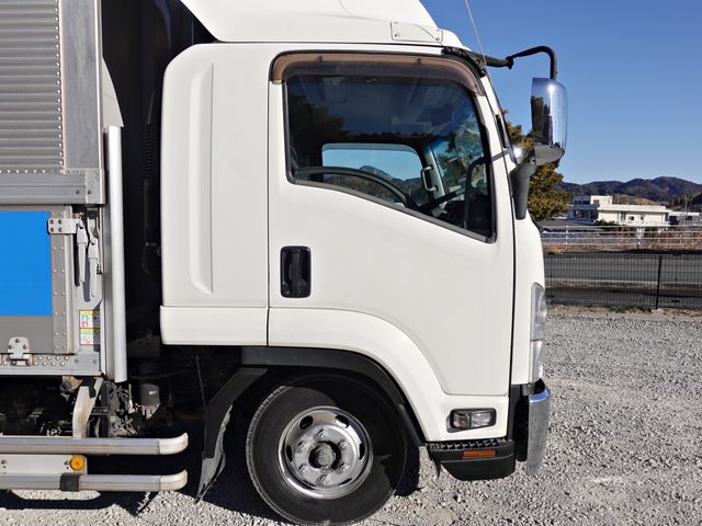 ISUZU FORWARD 2018 Image 31