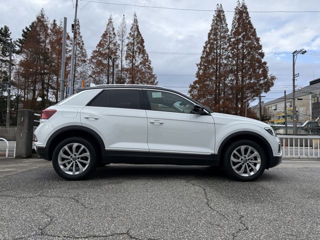 VOLKSWAGEN T-ROC 2022 Image 31