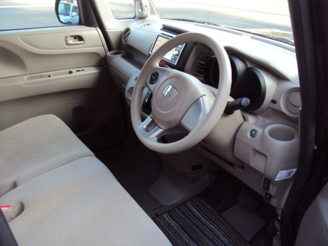 HONDA N BOX 2012 Image 31