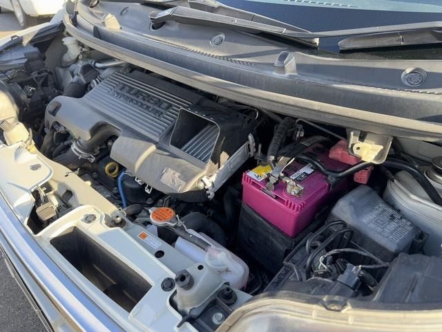 DAIHATSU MOVE CUSTOM 2013 Image 31