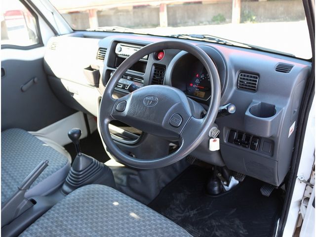 TOYOTA PIXIS TRUCK 2012 Image 31