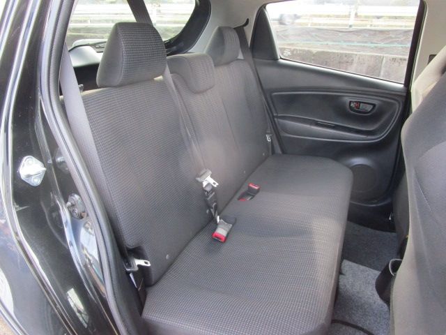 TOYOTA VITZ  4WD 2018 Image 31