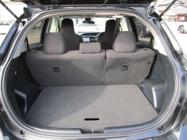 TOYOTA VITZ  4WD 2018 Image 31