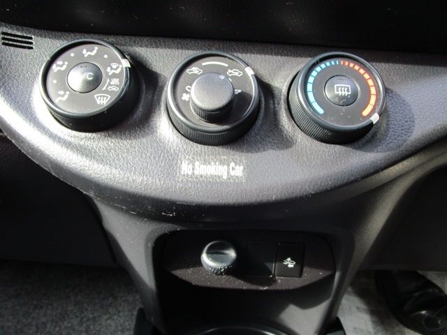 TOYOTA VITZ  4WD 2018 Image 31