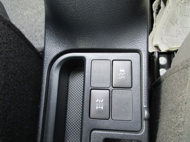 TOYOTA VITZ  4WD 2018 Image 31