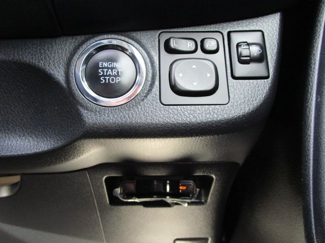 TOYOTA VITZ  4WD 2018 Image 31