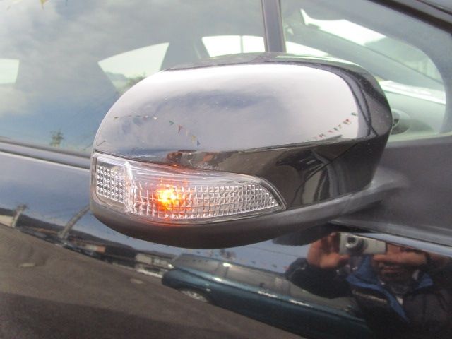 TOYOTA VITZ  4WD 2018 Image 31