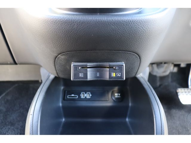 MERCEDES BENZ V CLAS 2018 Image 31