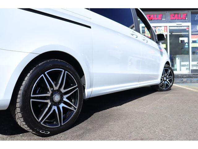 MERCEDES BENZ V CLAS 2018 Image 31