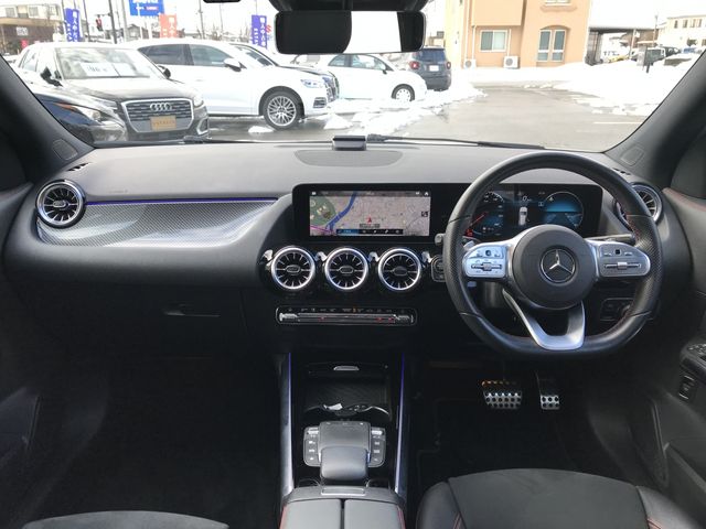 MERCEDES BENZ GLA CL 2021 Image 31