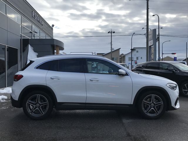 MERCEDES BENZ GLA CL 2021 Image 31