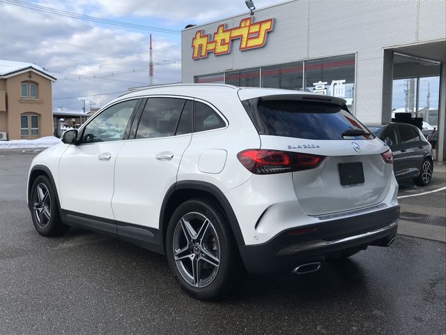 MERCEDES BENZ GLA CL 2021 Image 31