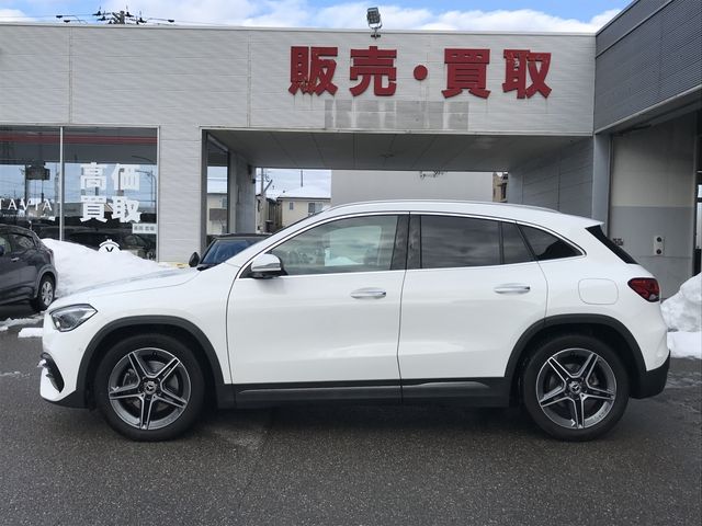 MERCEDES BENZ GLA CL 2021 Image 31