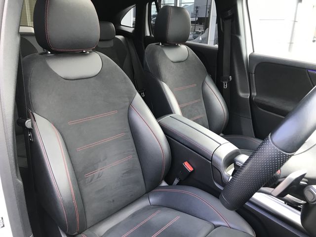 MERCEDES BENZ GLA CL 2021 Image 31