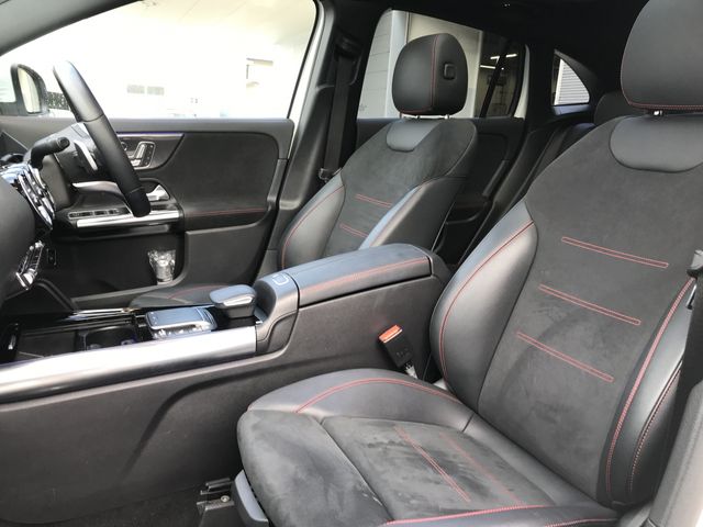 MERCEDES BENZ GLA CL 2021 Image 31