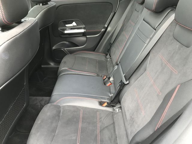 MERCEDES BENZ GLA CL 2021 Image 31