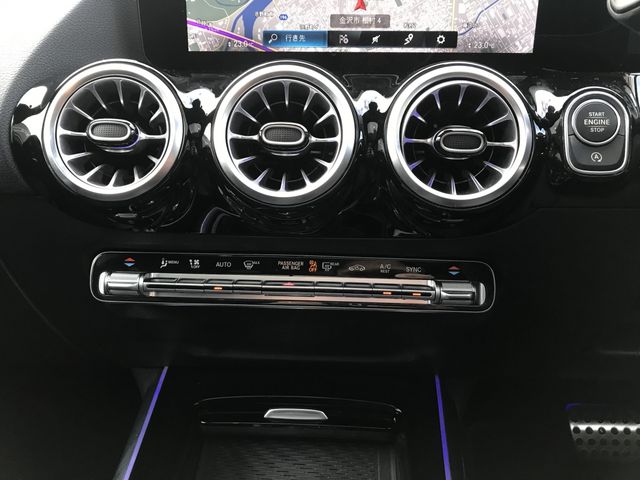 MERCEDES BENZ GLA CL 2021 Image 31