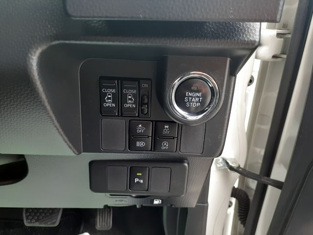 TOYOTA TANK 2019 Image 31