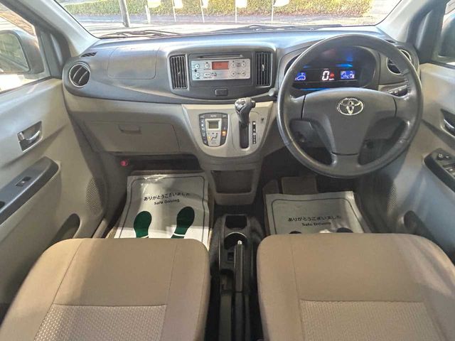 TOYOTA PIXIS EPOCH 2013 Image 31