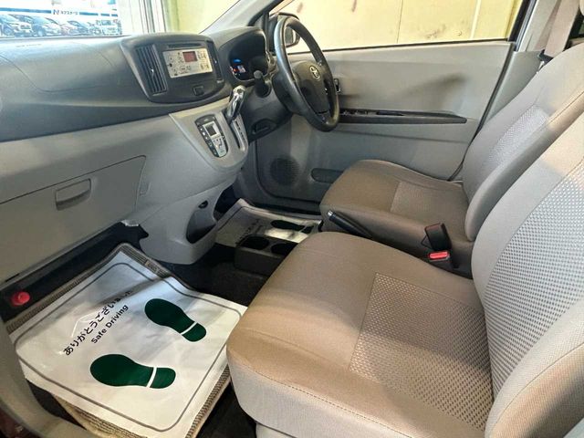 TOYOTA PIXIS EPOCH 2013 Image 31