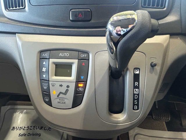 TOYOTA PIXIS EPOCH 2013 Image 31