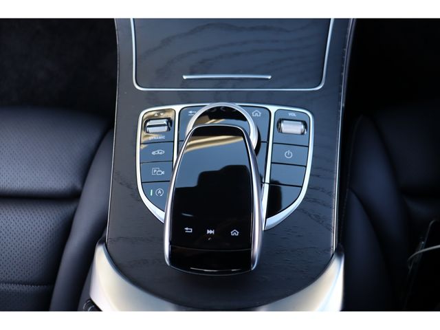 MERCEDES BENZ C CLAS 2020 Image 31