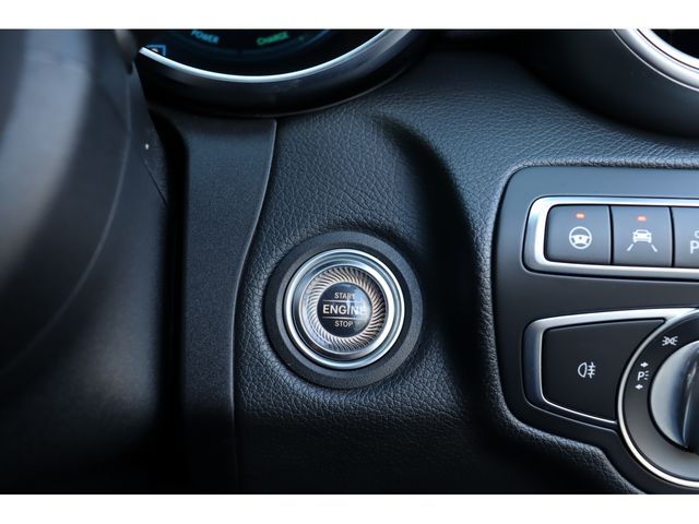 MERCEDES BENZ C CLAS 2020 Image 31