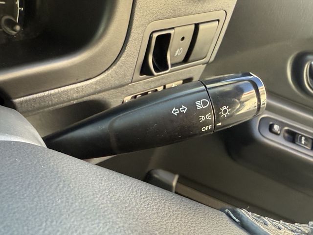 SUZUKI JIMNY 4WD 2017 Image 31