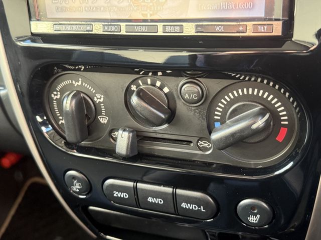 SUZUKI JIMNY 4WD 2017 Image 31