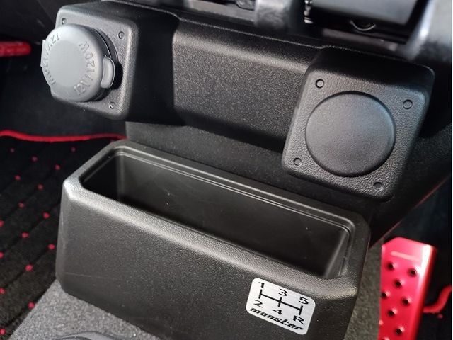 SUZUKI JIMNY 4WD 2020 Image 31