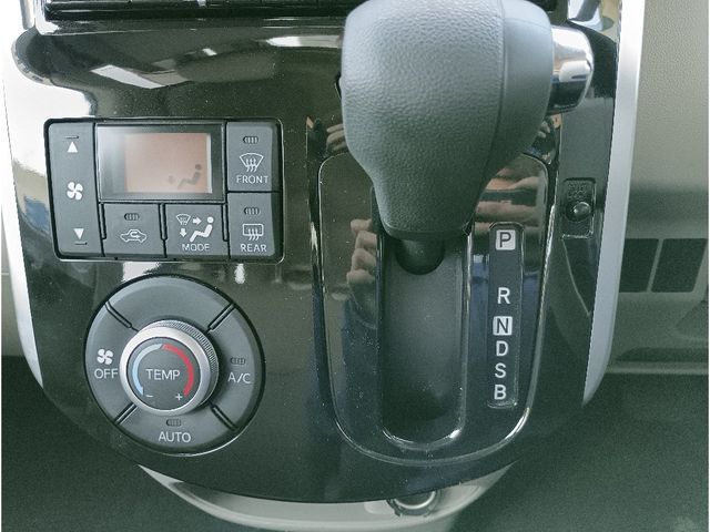 DAIHATSU TANTO 2017 Image 31