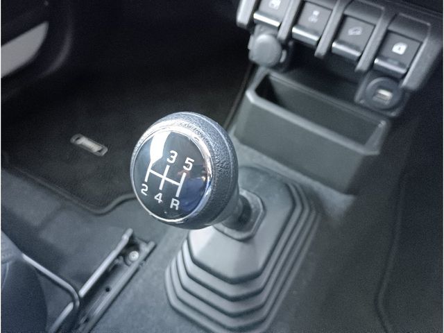 SUZUKI JIMNY 4WD 2021 Image 31