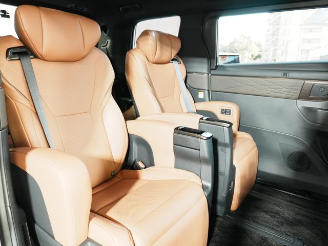 TOYOTA VELLFIRE  HYBRID 2025 Image 31