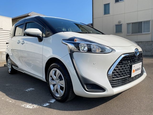 TOYOTA SIENTA HYBRID 2021 Image 31