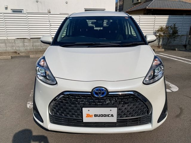 TOYOTA SIENTA HYBRID 2021 Image 31
