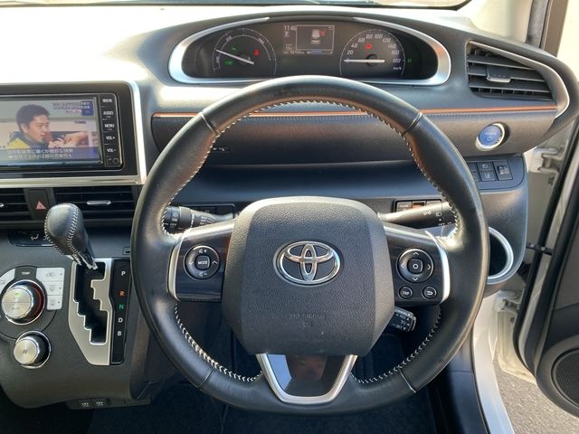 TOYOTA SIENTA HYBRID 2021 Image 31