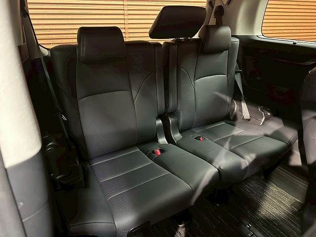 TOYOTA VELLFIRE 2018 Image 31