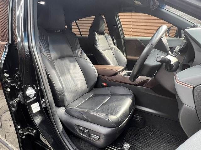 TOYOTA HARRIER 2WD 2021 Image 31