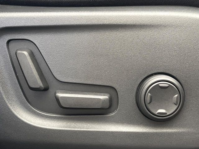 VOLVO XC40 2018 Image 31